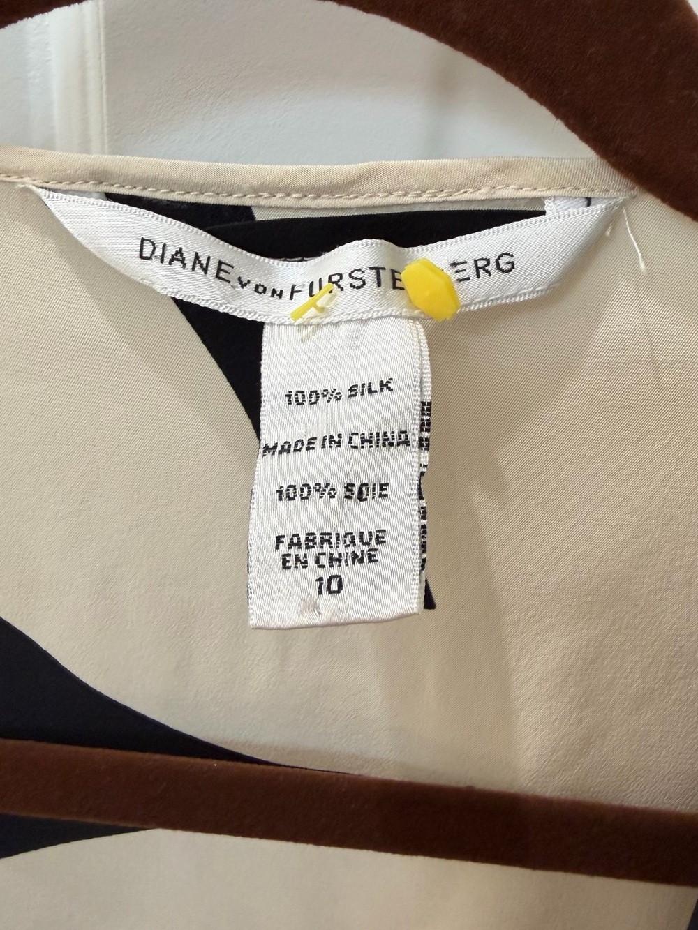 Vintage Diane Von Furstenberg Yellow, Black & Cream Midi Wrap Dress - Picture 3 of 4